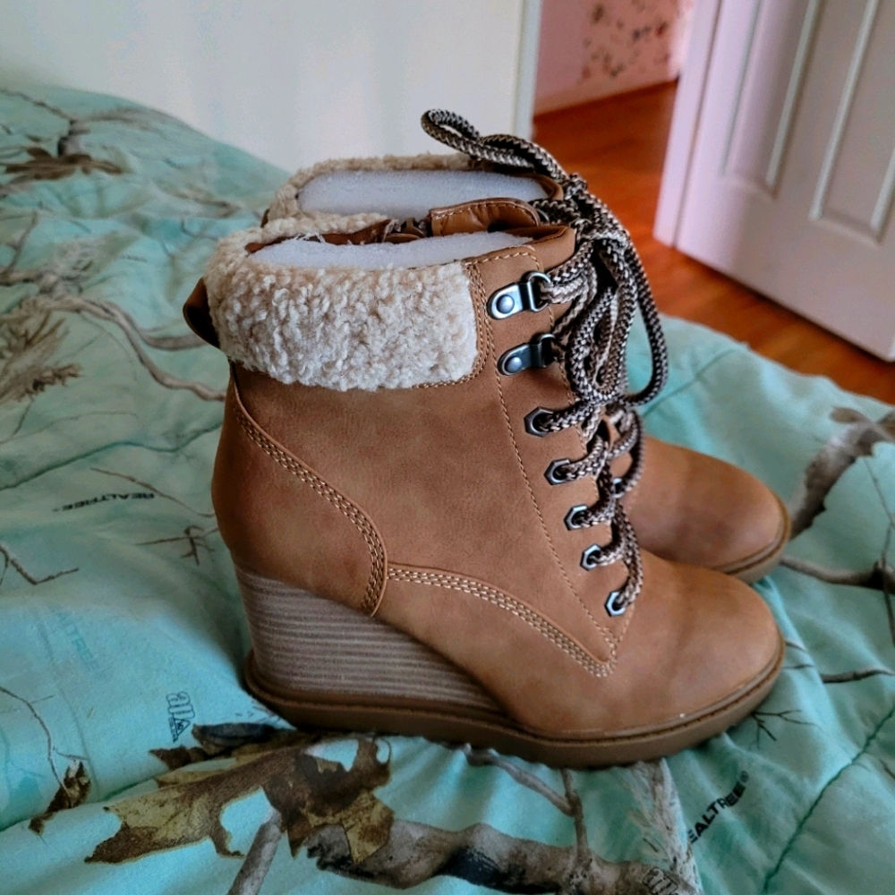 Shoes/Booties